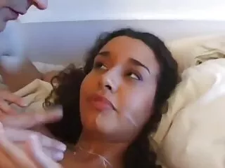 Büyük Göğüsler MILF Diana Swiet Mastürbasyon Yapana Kadar porno mature kadın Bir Siyah Hunk Yardım İçin Geliyor