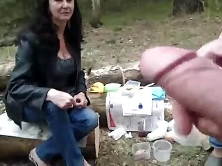 sarışın MİLF cezalandırır onu olgun dul kadın porno üvey kızı için onun kötü davranış