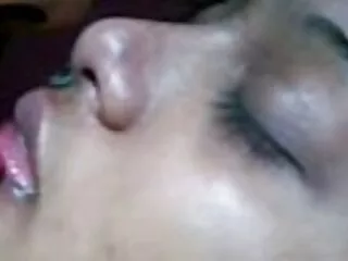 Angelina'nın korkunç bir öğle yaşlı kadın mature yemeği Stolie var