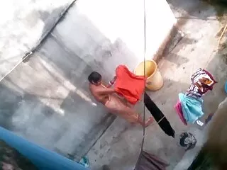 bebeğim sahnede sıcak bir lapdance verir mature porno masaj
