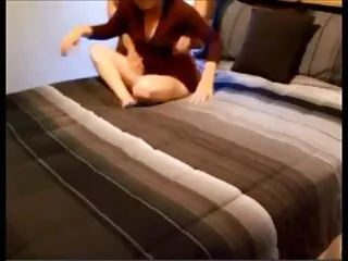Büyük olgun mom sex titty Tay kız koyar üzerinde bir gösteri sonra alır fucked